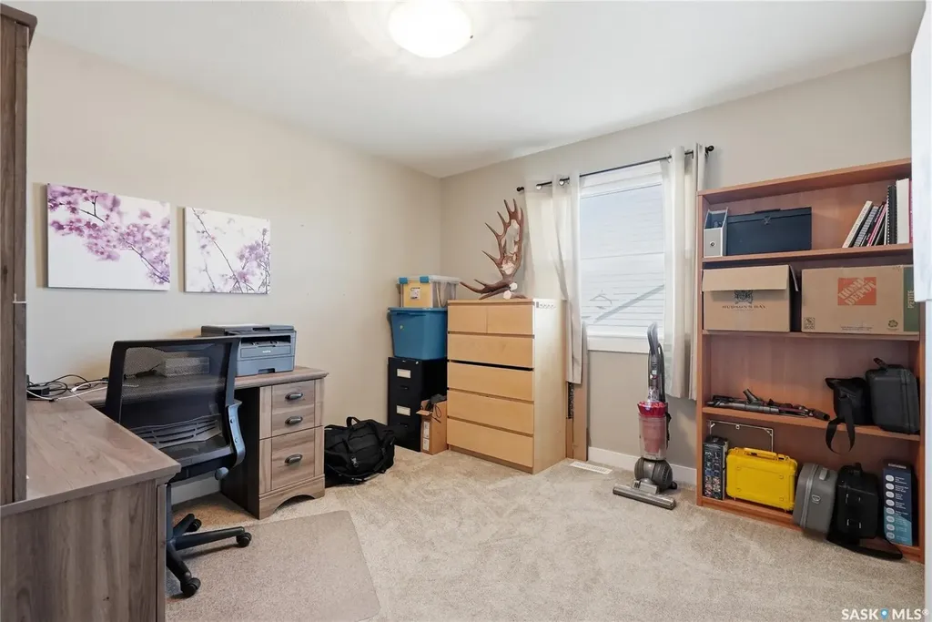 118 Stromberg Crescent Saskatoon SK S7L 6M9