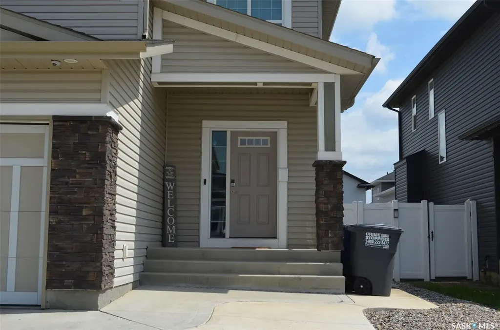 118 Stromberg Crescent Saskatoon SK S7L 6M9