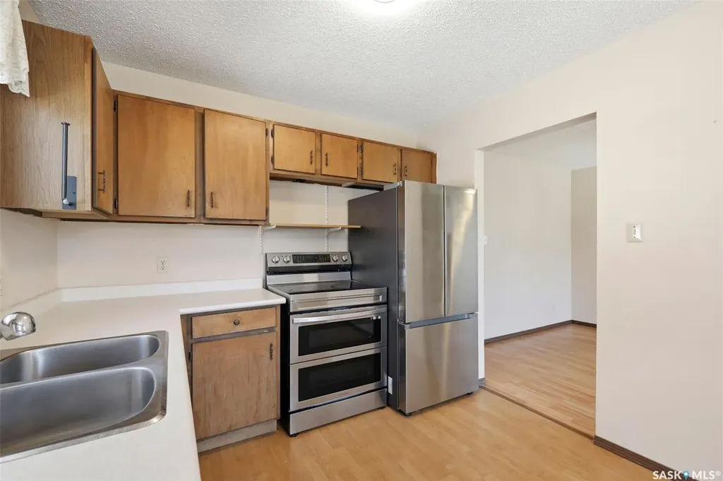 1605-1607 Laura Avenue Saskatoon SK S7N 2T2