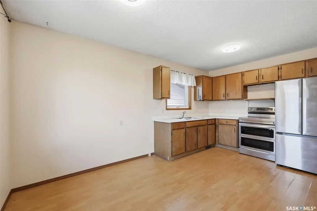 1605-1607 Laura Avenue Saskatoon SK S7N 2T2