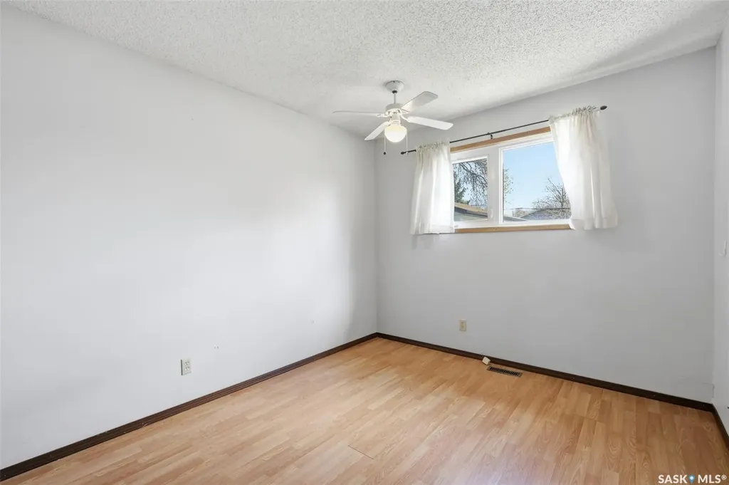 1605-1607 Laura Avenue Saskatoon SK S7N 2T2
