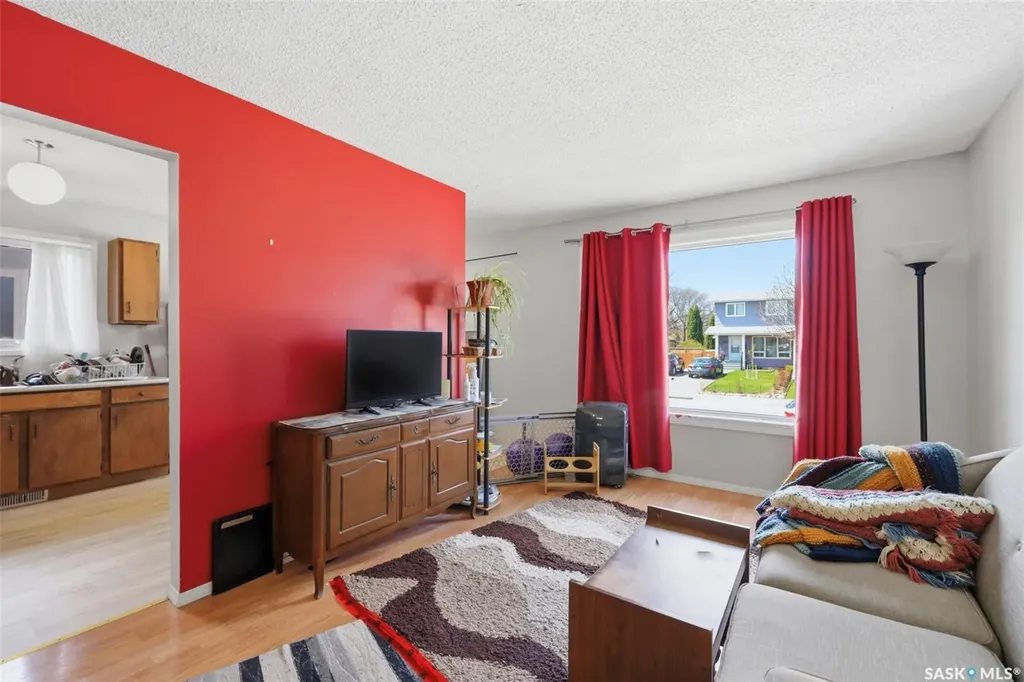 1605-1607 Laura Avenue Saskatoon SK S7N 2T2