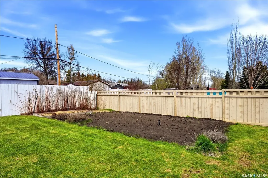1003 Dewdney Street Indian Head SK S0G 2K0