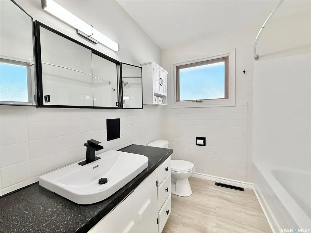 201 Ottawa Street Davidson SK S0G 1A0