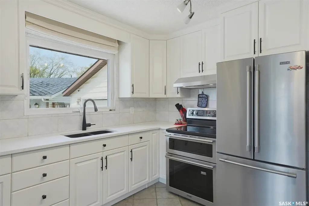 2922 21st Street W Saskatoon SK S7M 0W5