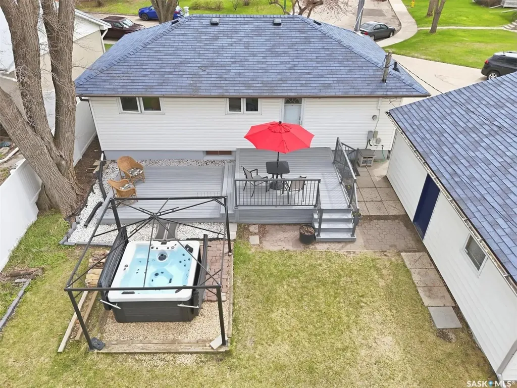 2922 21st Street W Saskatoon SK S7M 0W5
