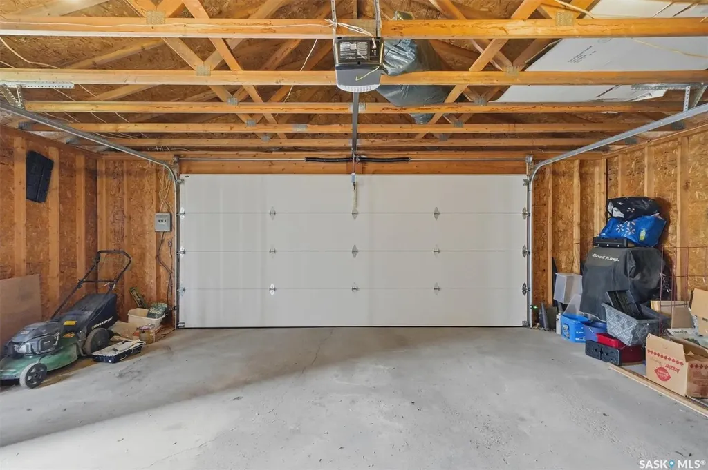 2922 21st Street W Saskatoon SK S7M 0W5