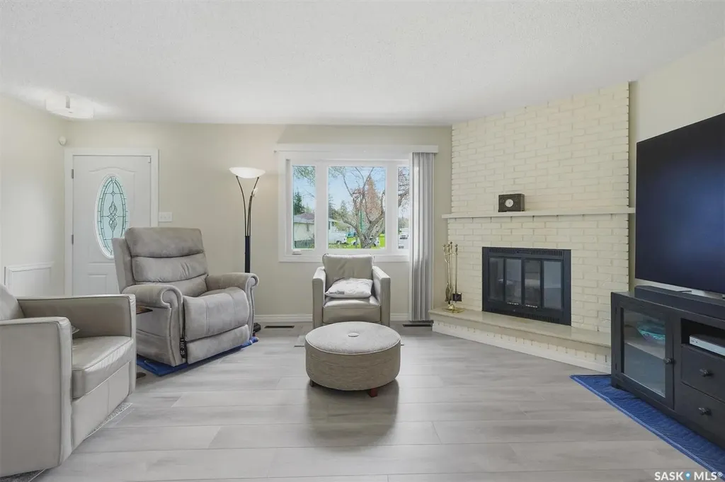 2922 21st Street W Saskatoon SK S7M 0W5