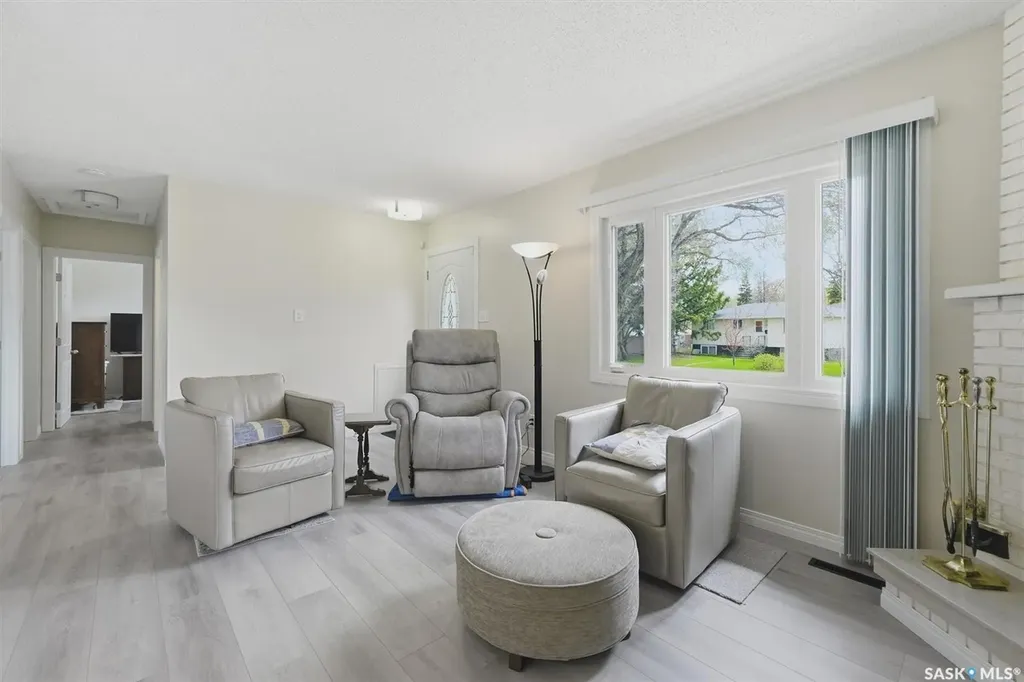 2922 21st Street W Saskatoon SK S7M 0W5