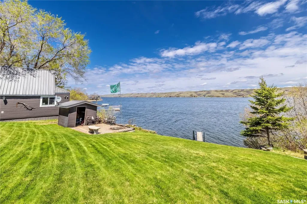 408 Tatanka Drive Sun Valley SK S6H 4P2