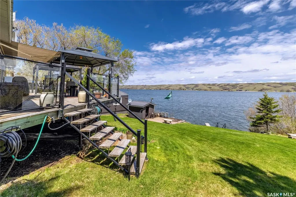 408 Tatanka Drive Sun Valley SK S6H 4P2