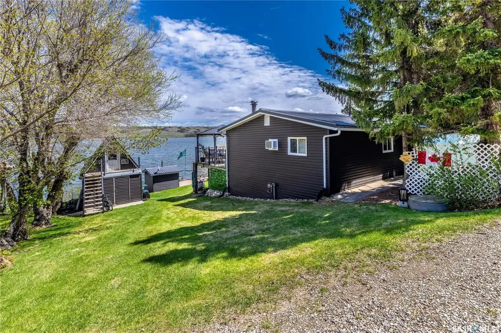 408 Tatanka Drive Sun Valley SK S6H 4P2