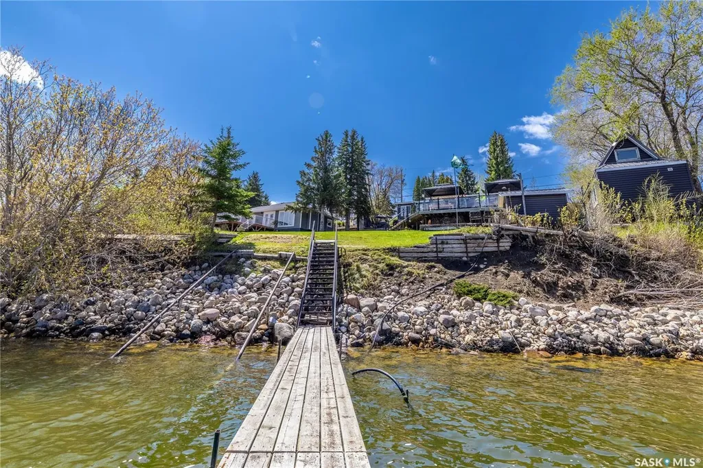 408 Tatanka Drive Sun Valley SK S6H 4P2