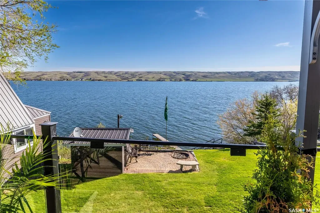 408 Tatanka Drive Sun Valley SK S6H 4P2