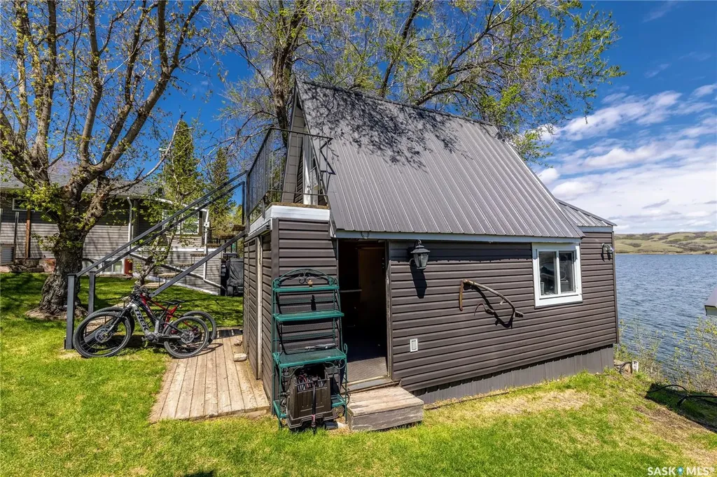 408 Tatanka Drive Sun Valley SK S6H 4P2
