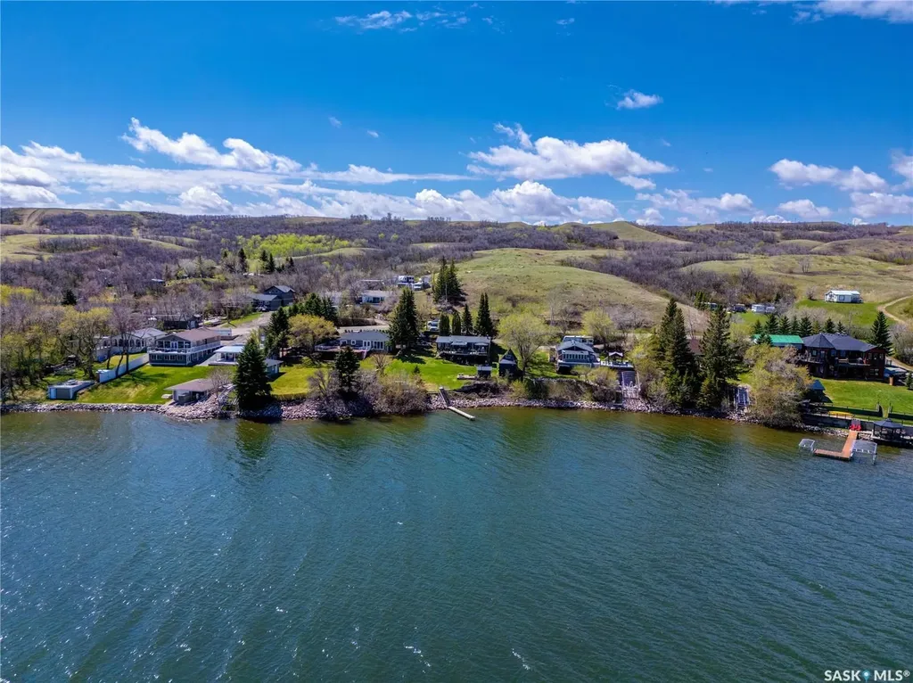 408 Tatanka Drive Sun Valley SK S6H 4P2