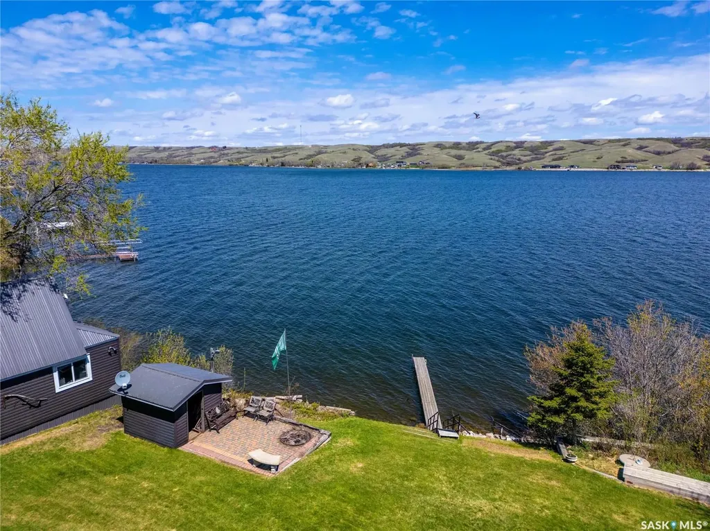 408 Tatanka Drive Sun Valley SK S6H 4P2