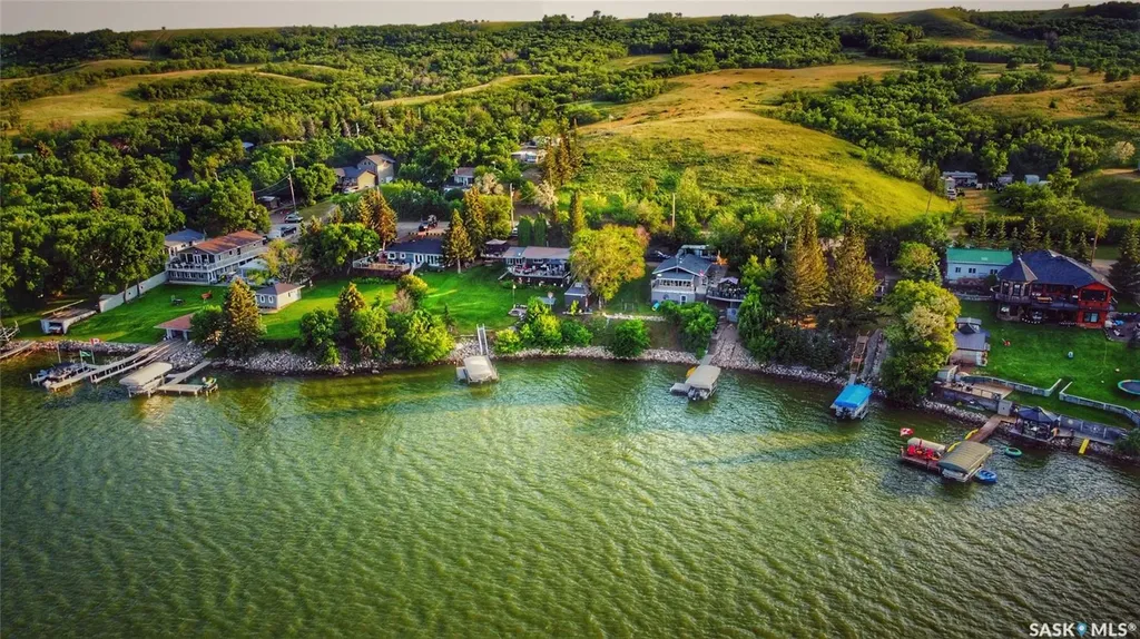 408 Tatanka Drive Sun Valley SK S6H 4P2