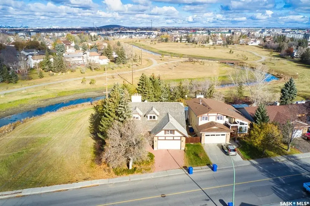 2402 Truesdale Drive Regina SK S4V 0W2