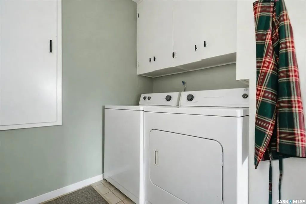 2402 Truesdale Drive Regina SK S4V 0W2