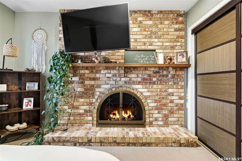 2402 Truesdale Drive Regina SK S4V 0W2