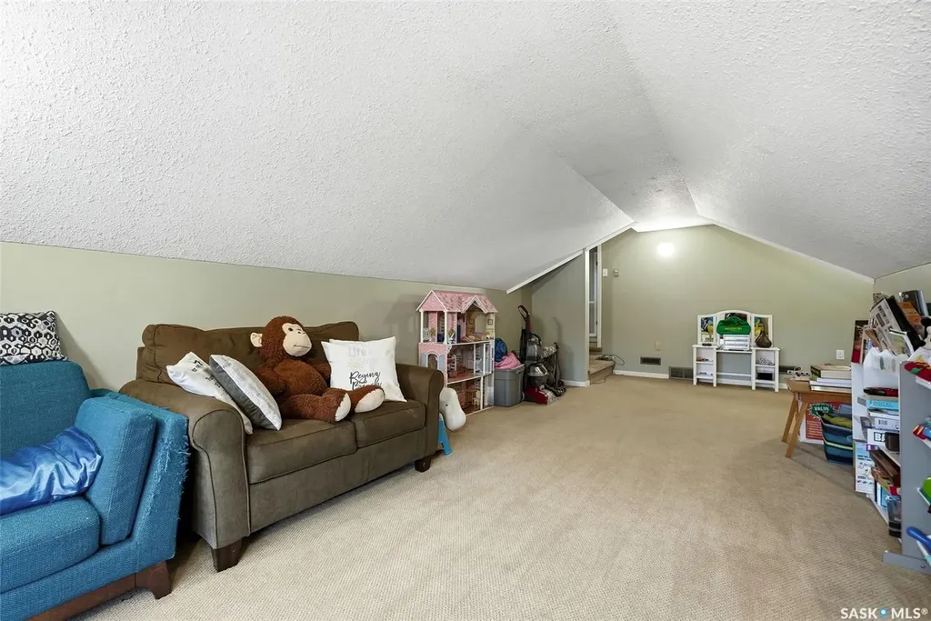 2402 Truesdale Drive Regina SK S4V 0W2