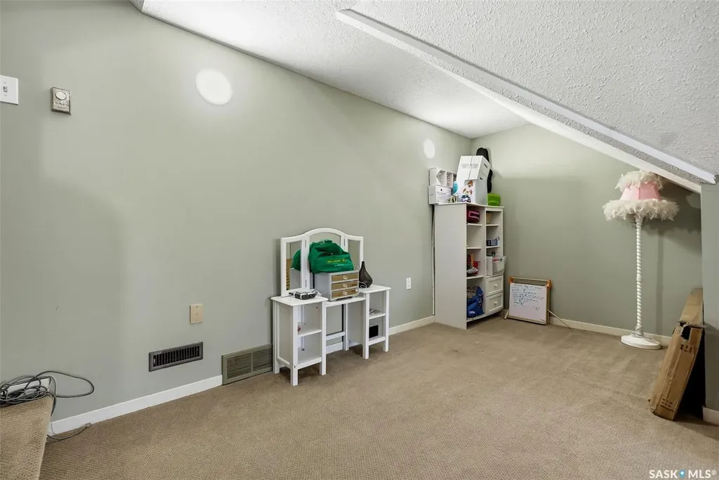 2402 Truesdale Drive Regina SK S4V 0W2