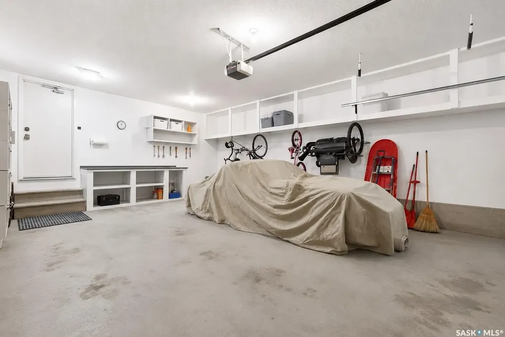 2402 Truesdale Drive Regina SK S4V 0W2
