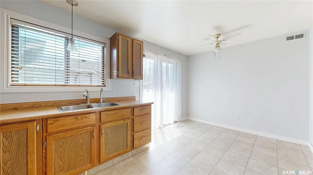 1134 Brown Street Regina SK S4N 6K6