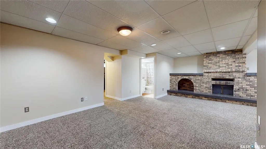 1134 Brown Street Regina SK S4N 6K6