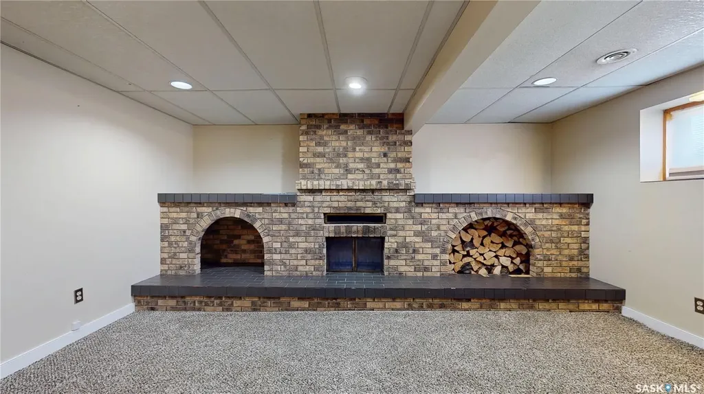 1134 Brown Street Regina SK S4N 6K6