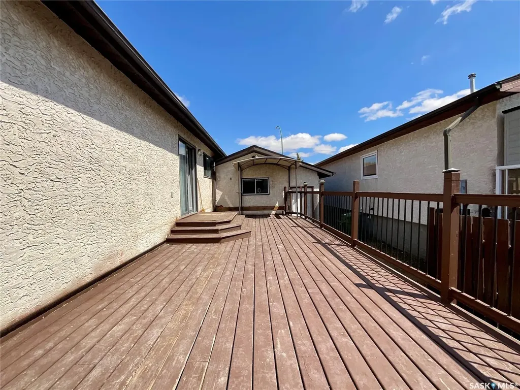 1134 Brown Street Regina SK S4N 6K6