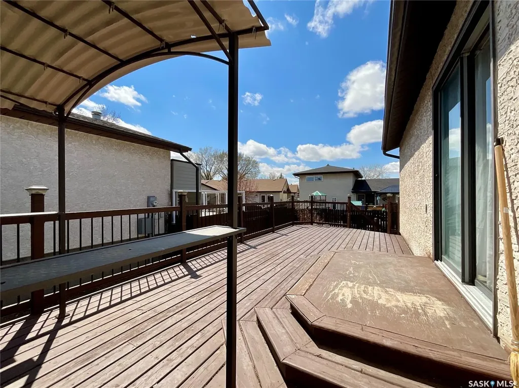 1134 Brown Street Regina SK S4N 6K6