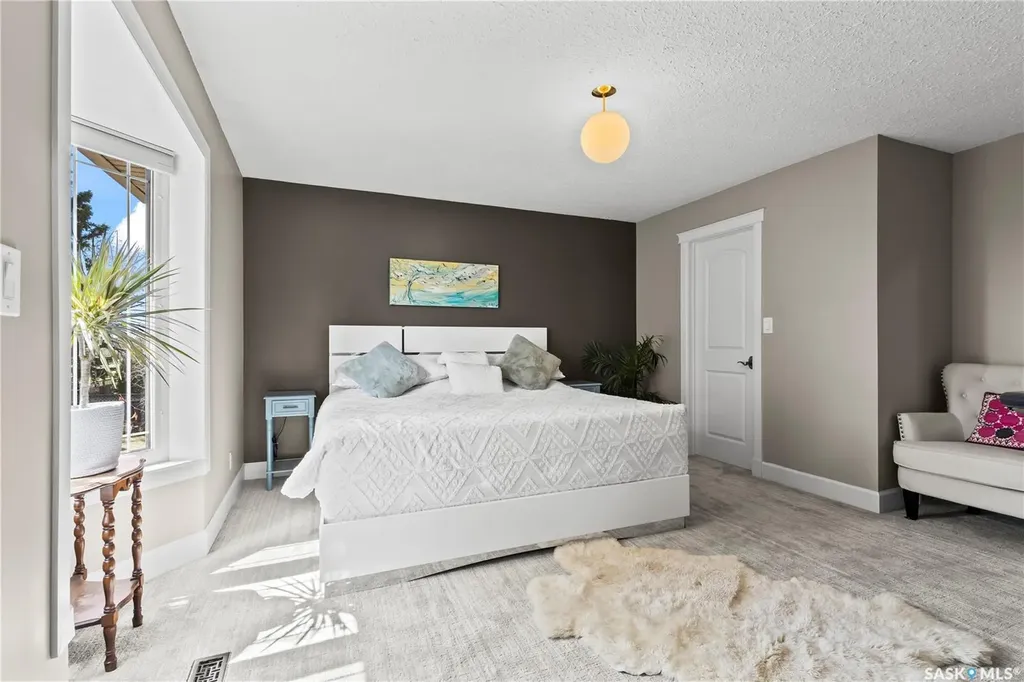 3383 Dent Crescent Prince Albert SK S6V 7H2