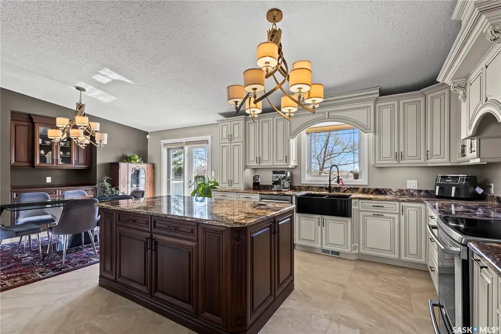 3383 Dent Crescent Prince Albert SK S6V 7H2