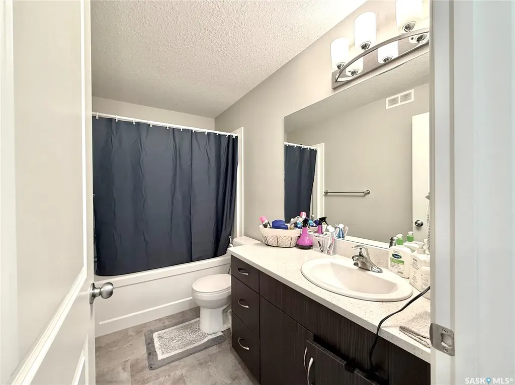 110 Akhtar Bend Saskatoon SK S7W 0X5