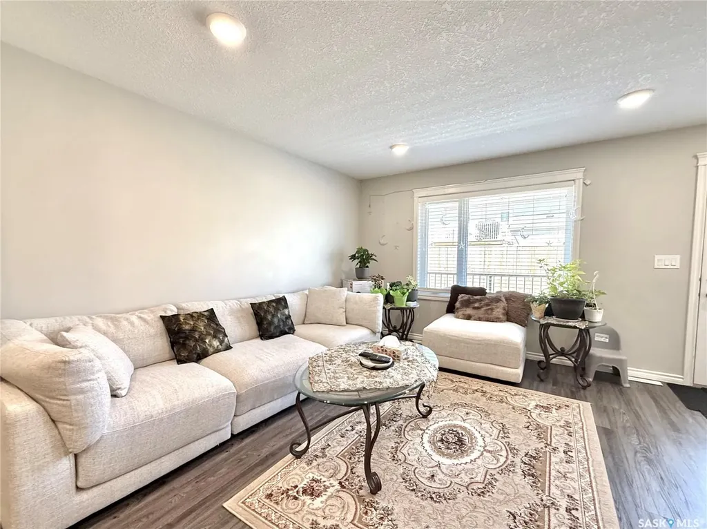 110 Akhtar Bend Saskatoon SK S7W 0X5