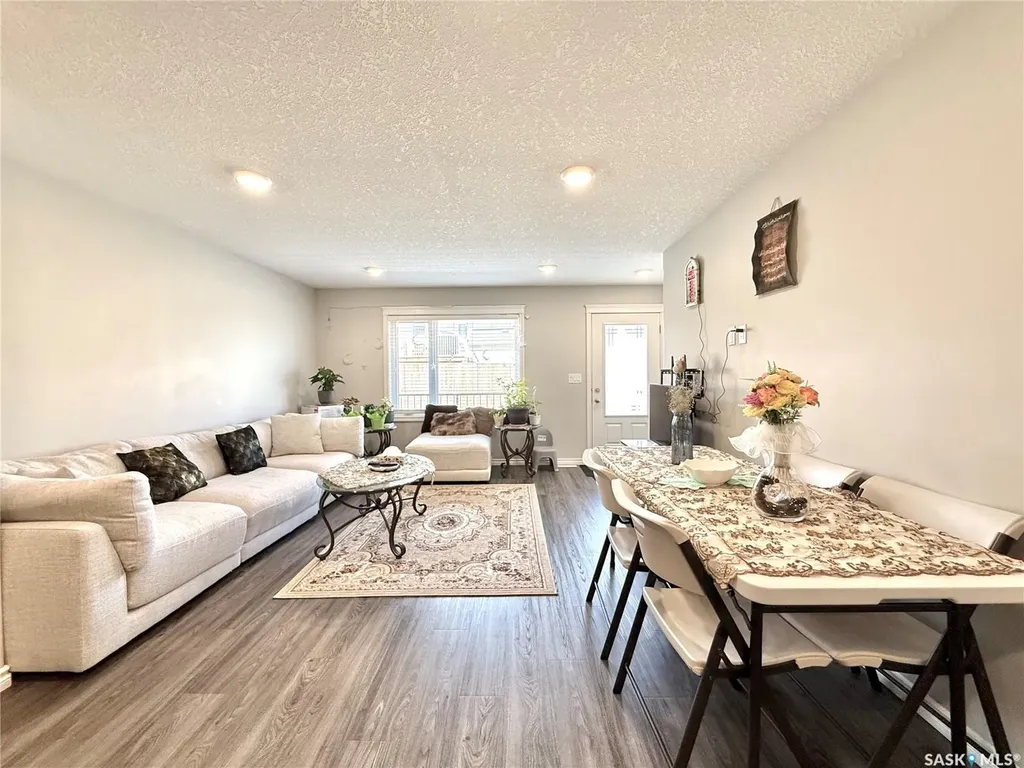 110 Akhtar Bend Saskatoon SK S7W 0X5