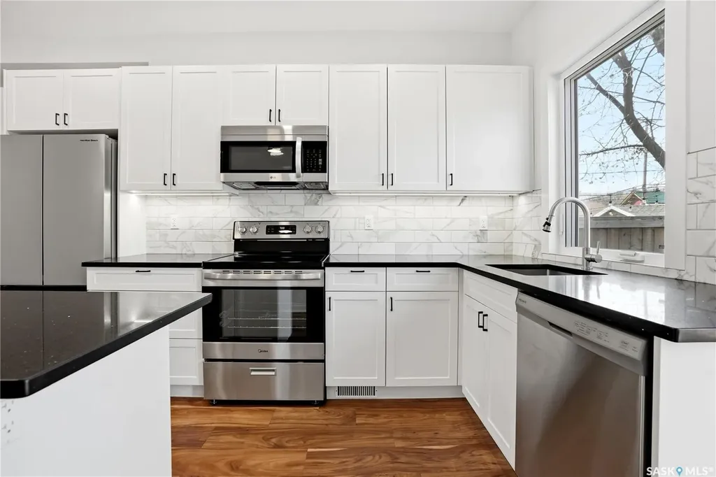2324 Wallace Street Regina SK S4N 4A9