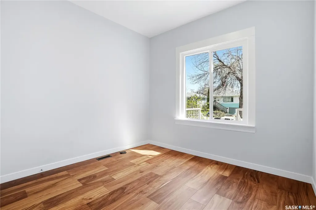 2324 Wallace Street Regina SK S4N 4A9