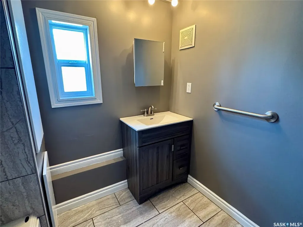 1112 Dalby Crescent La Ronge SK S0J 1L0