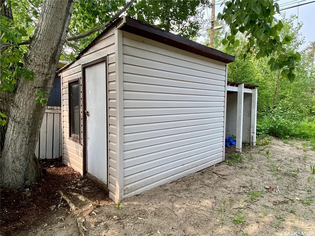 1112 Dalby Crescent La Ronge SK S0J 1L0