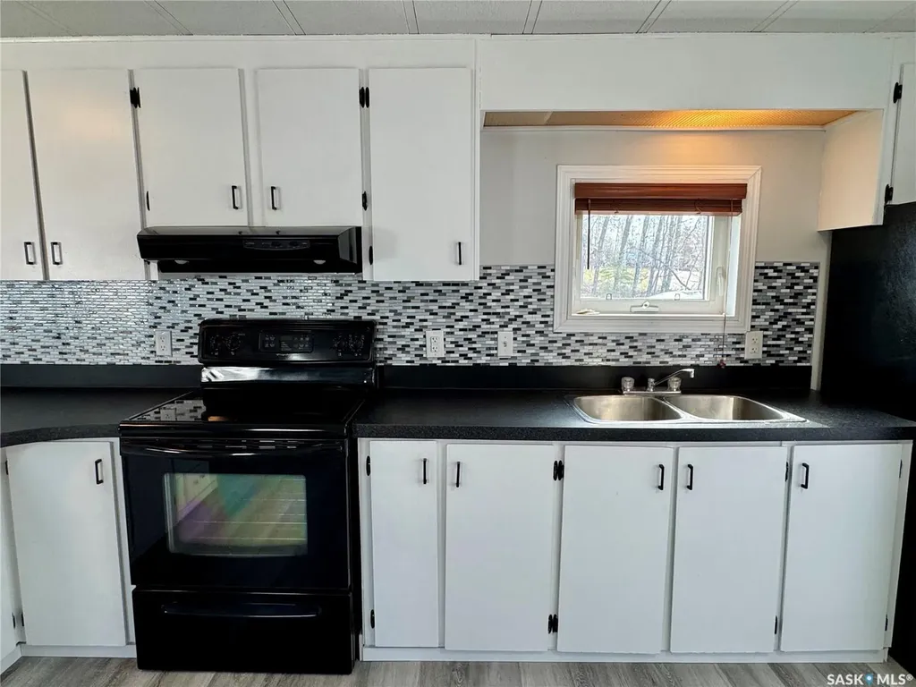 1112 Dalby Crescent La Ronge SK S0J 1L0