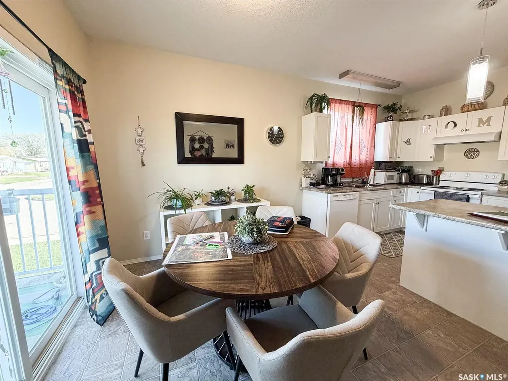 215 2nd Street W Meadow Lake SK S9X 1C7