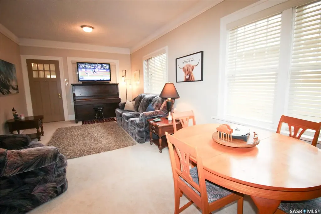 515 1st Street E Shaunavon SK S0N 2M0