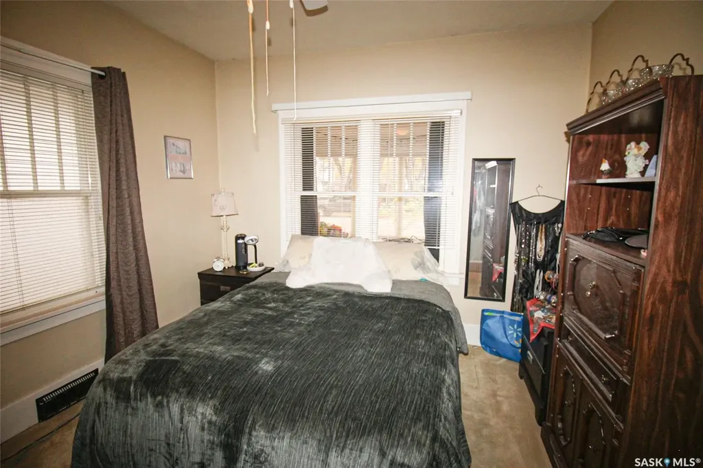 515 1st Street E Shaunavon SK S0N 2M0