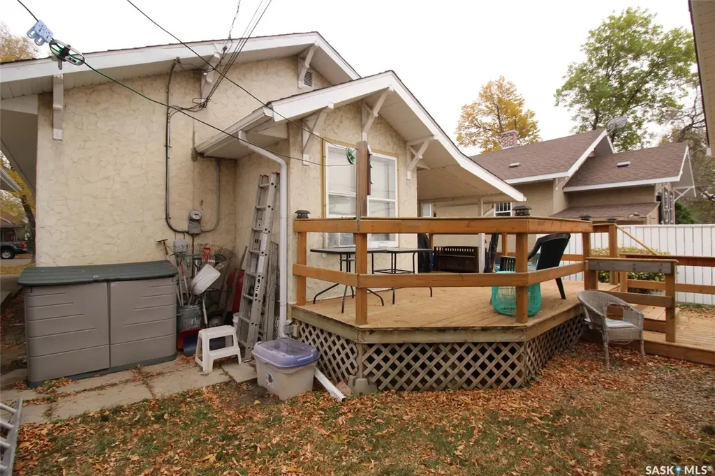515 1st Street E Shaunavon SK S0N 2M0