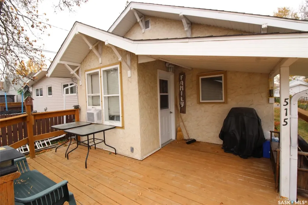 515 1st Street E Shaunavon SK S0N 2M0