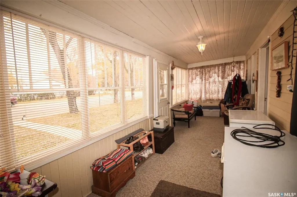 515 1st Street E Shaunavon SK S0N 2M0