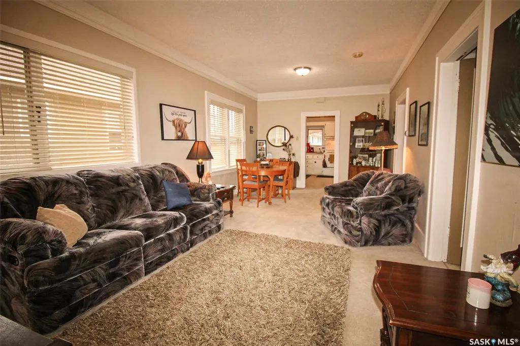 515 1st Street E Shaunavon SK S0N 2M0